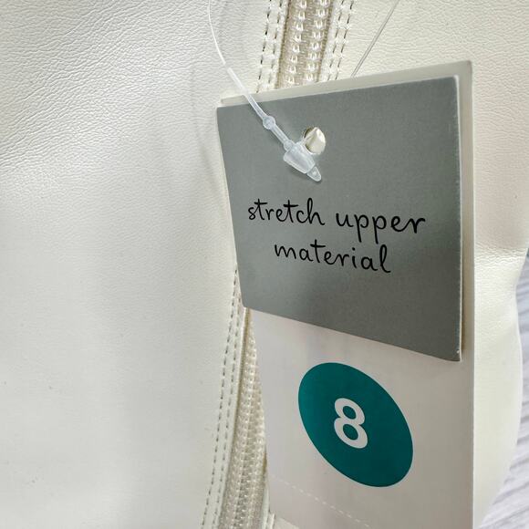 A New Day Lonnie Ankle Boots SZ 8 White Kitten Heel Stretch Side Zip Pointed Toe - Picture 10 of 10